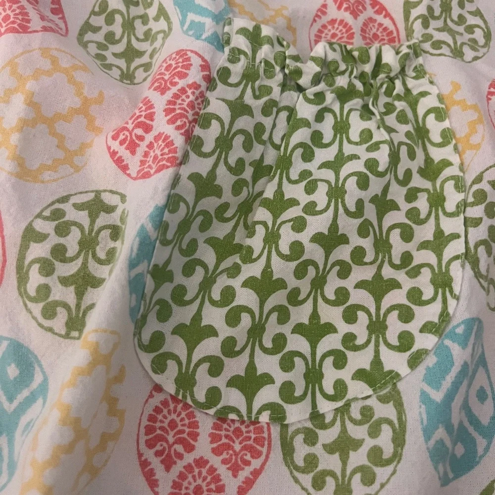2 like new aprons